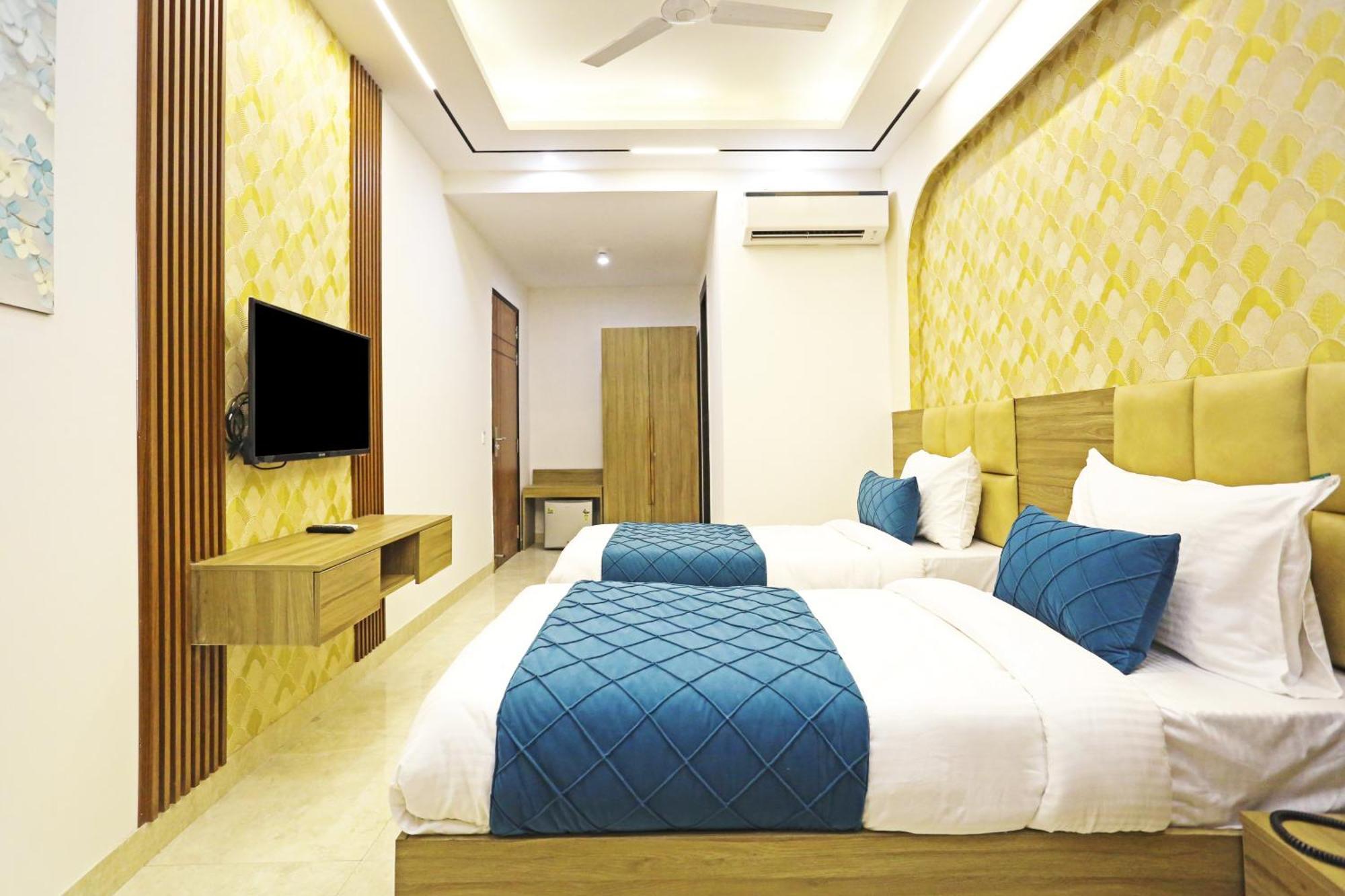 Hotel Hsp Plaza Нью-Делі Екстер'єр фото