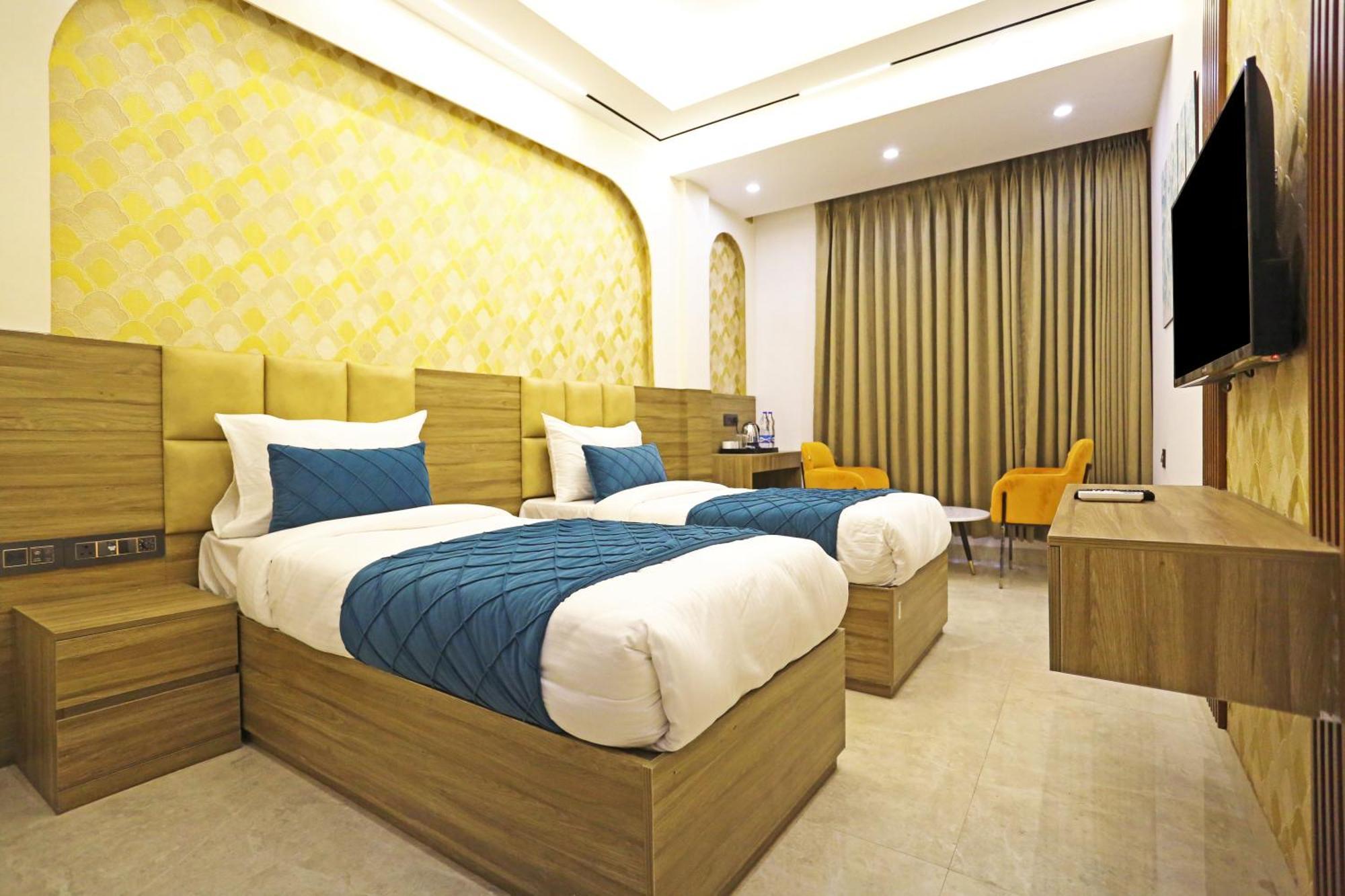 Hotel Hsp Plaza Нью-Делі Екстер'єр фото