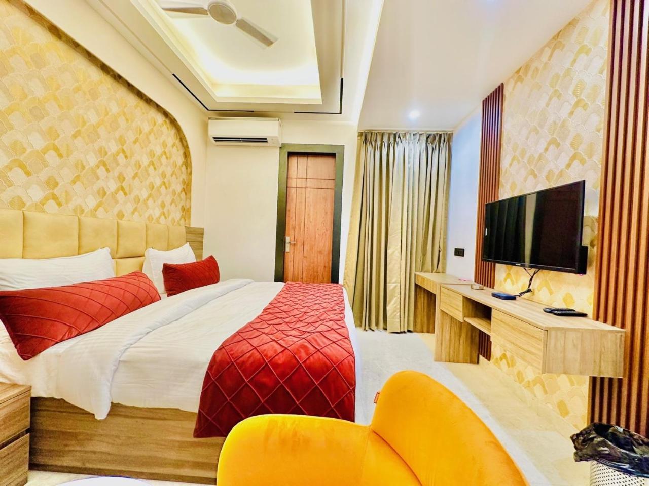 Hotel Hsp Plaza Нью-Делі Екстер'єр фото