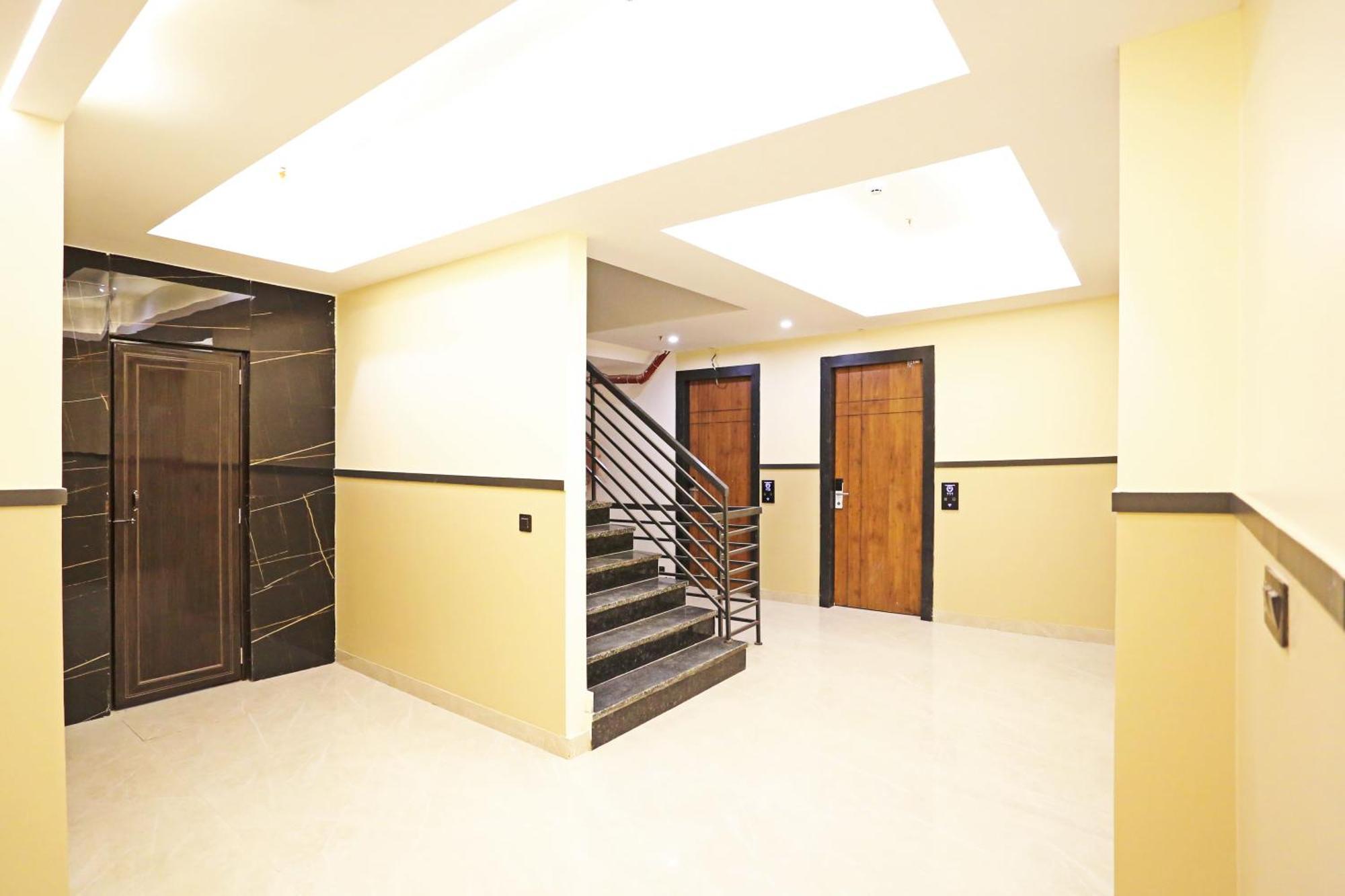Hotel Hsp Plaza Нью-Делі Екстер'єр фото