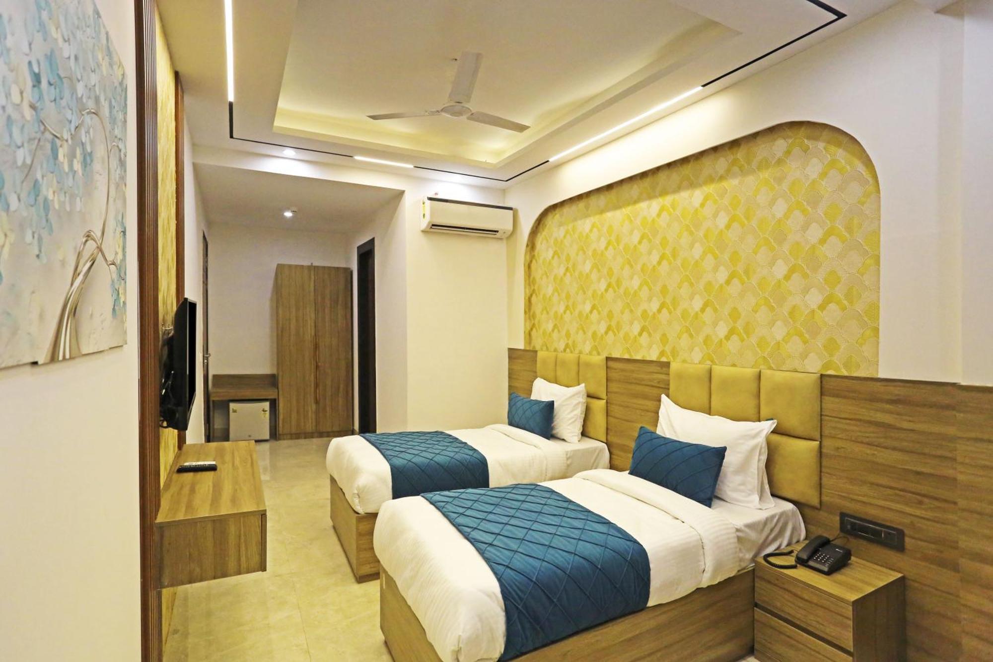 Hotel Hsp Plaza Нью-Делі Екстер'єр фото