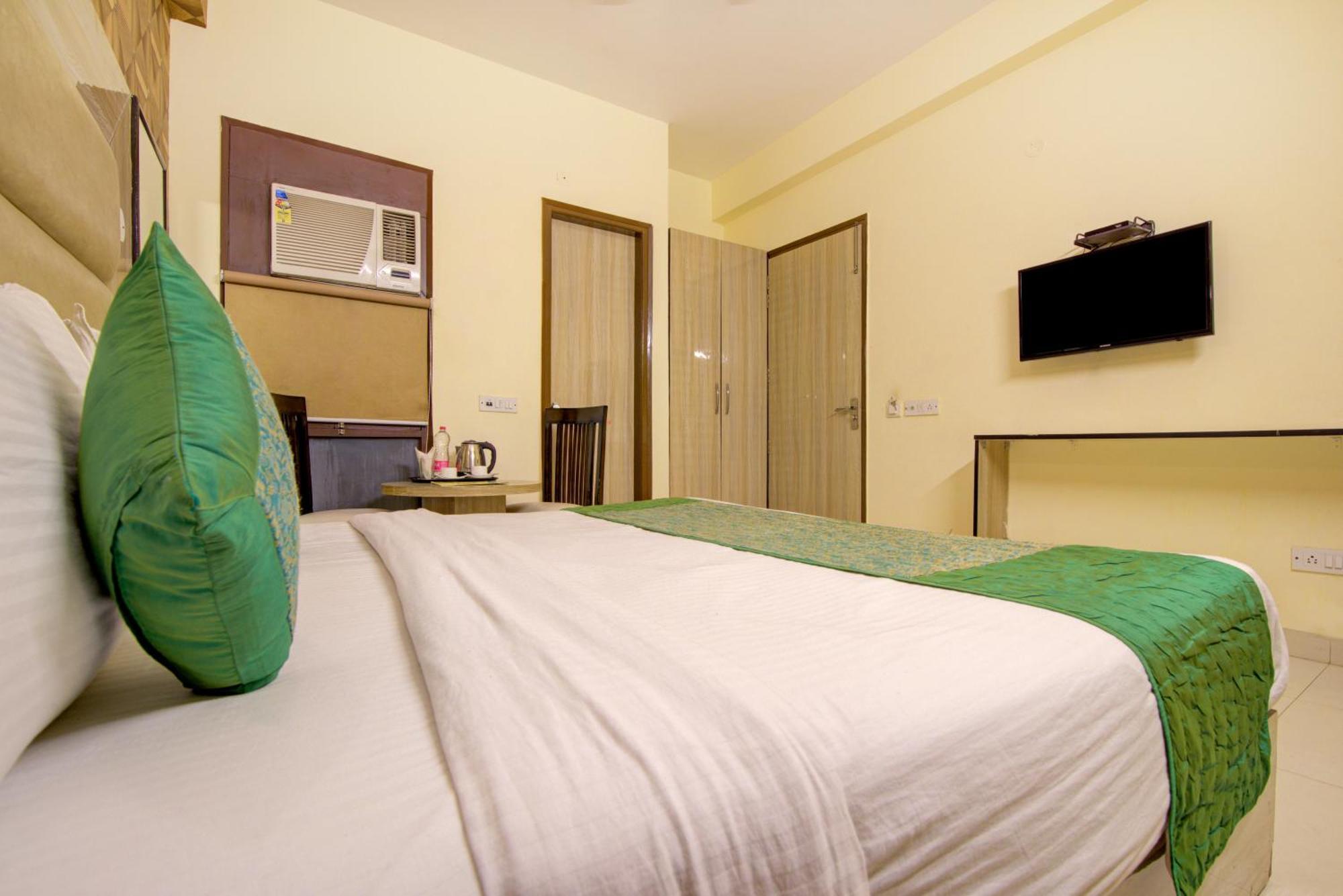 Hotel Hsp Plaza Нью-Делі Екстер'єр фото